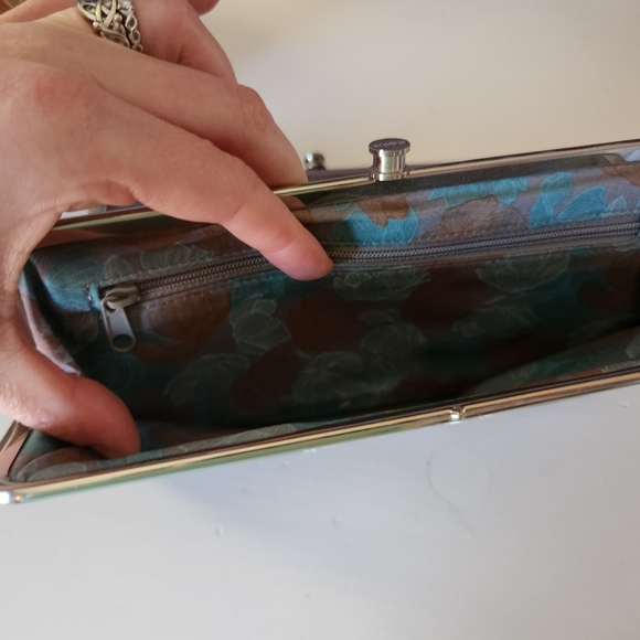 Genuine leather grey / gray clutch magnetic clasp NWT - Picture 2 of 7